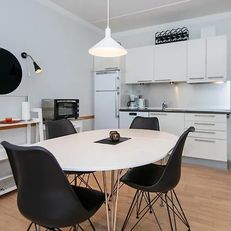 Apartment 4 Person On A In